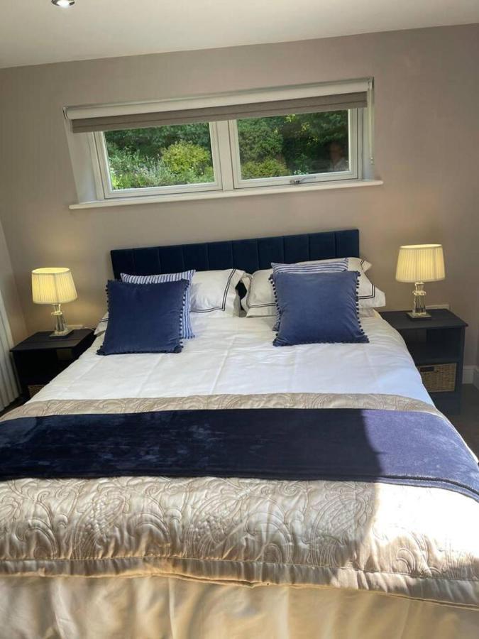 Brighouse Studio - Pet Friendly! - Free Parking Exterior foto